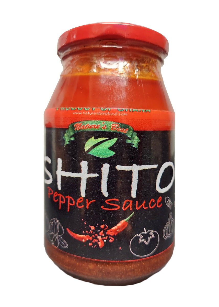 Ghanaian green pepper sauce - shito (Kpakoshito sauce) - biscuits and ladles